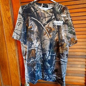 Mens Hendrik Motorsports Dale Jr tee